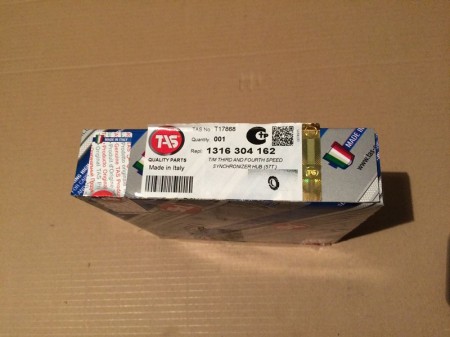 КАРЕТКА СИНХРОНИЗАТОРА ТРЕТЬЕЙ ЧЕТВЕРТОЙ ПЕРЕДАЧИ (TAS)